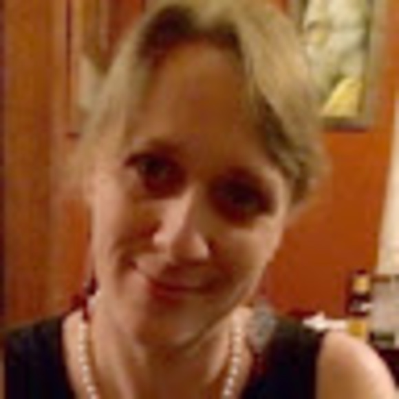 Meet your Posher, Astra - Picture 1 of 1